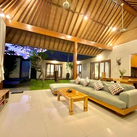 Nil Villa Seminyak ภายนอก รูปภาพ